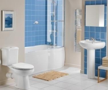 किसी भी शैली में एक बाथरूम इंटीरियर डिजाइन बनाएँ