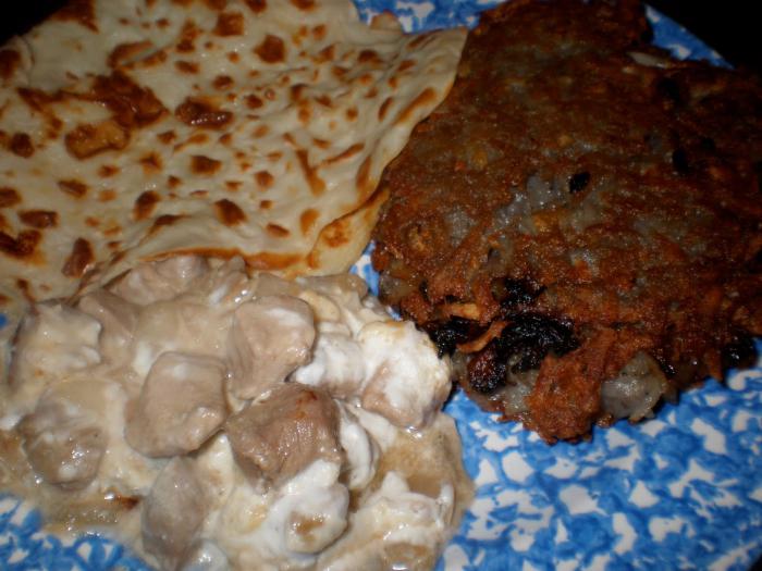 पेनकेक्स के साथ मोचांका के लिए पकाने की विधि: सूअर का मांस से, चिकन से, मशरूम के साथ