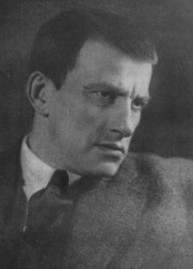 Mayakovsky Ode क्रांति विश्लेषण के लिए