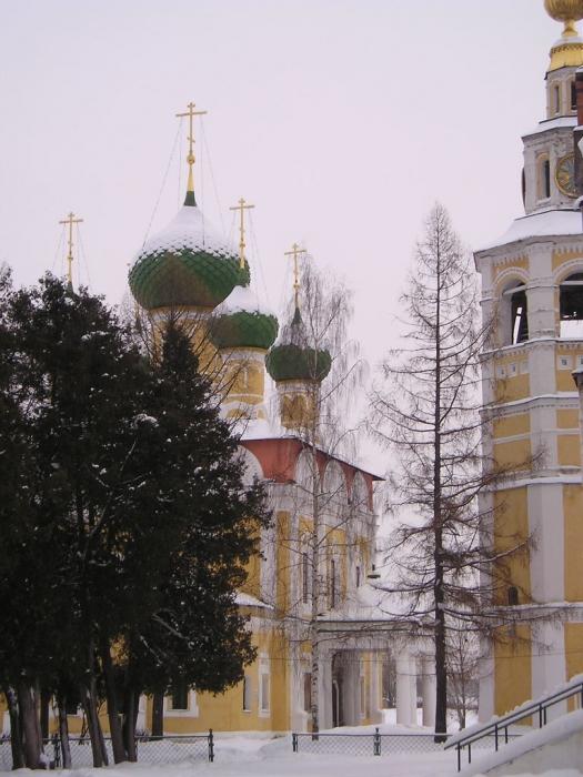 दर्शनीय स्थलों की यात्रा: यूगिलिच - रूस की स्वर्ण रिंग के मोती में से एक