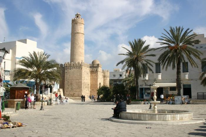 सॉस (ट्यूनीशिया): मध्य पूर्व के सबसे मजेदार और शोर वाले शहरों में से एक की जगह