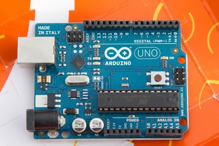 Arduino Uno: पदनाम, मंच विवरण