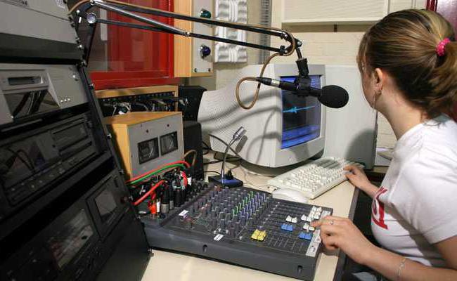 एकटरिनबर्ग और उनके आवृत्तियों के लोकप्रिय रेडियो स्टेशन